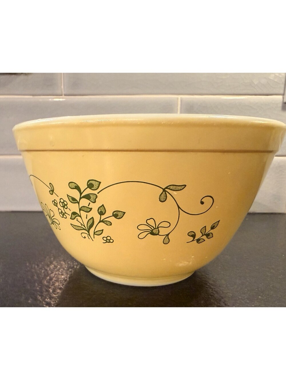 Vintage Pyrex Shenandoah # 401 750ml Yellow Green Flowers Mixing Bowl 1981-86 - Picture 3 of 8